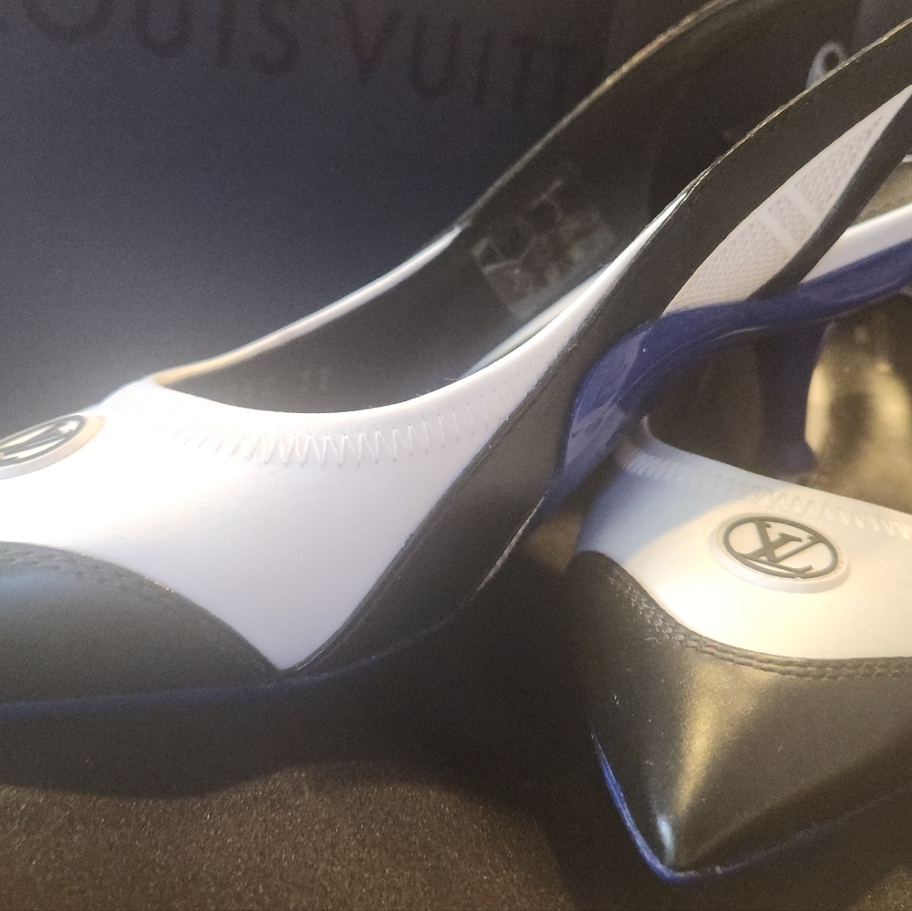 NEW. Louis Vuitton Archlight Sling shoes with low heels, Blue and White, Size 7